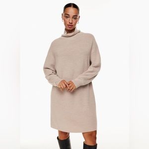 Aritzia Babaton Maclean Dress